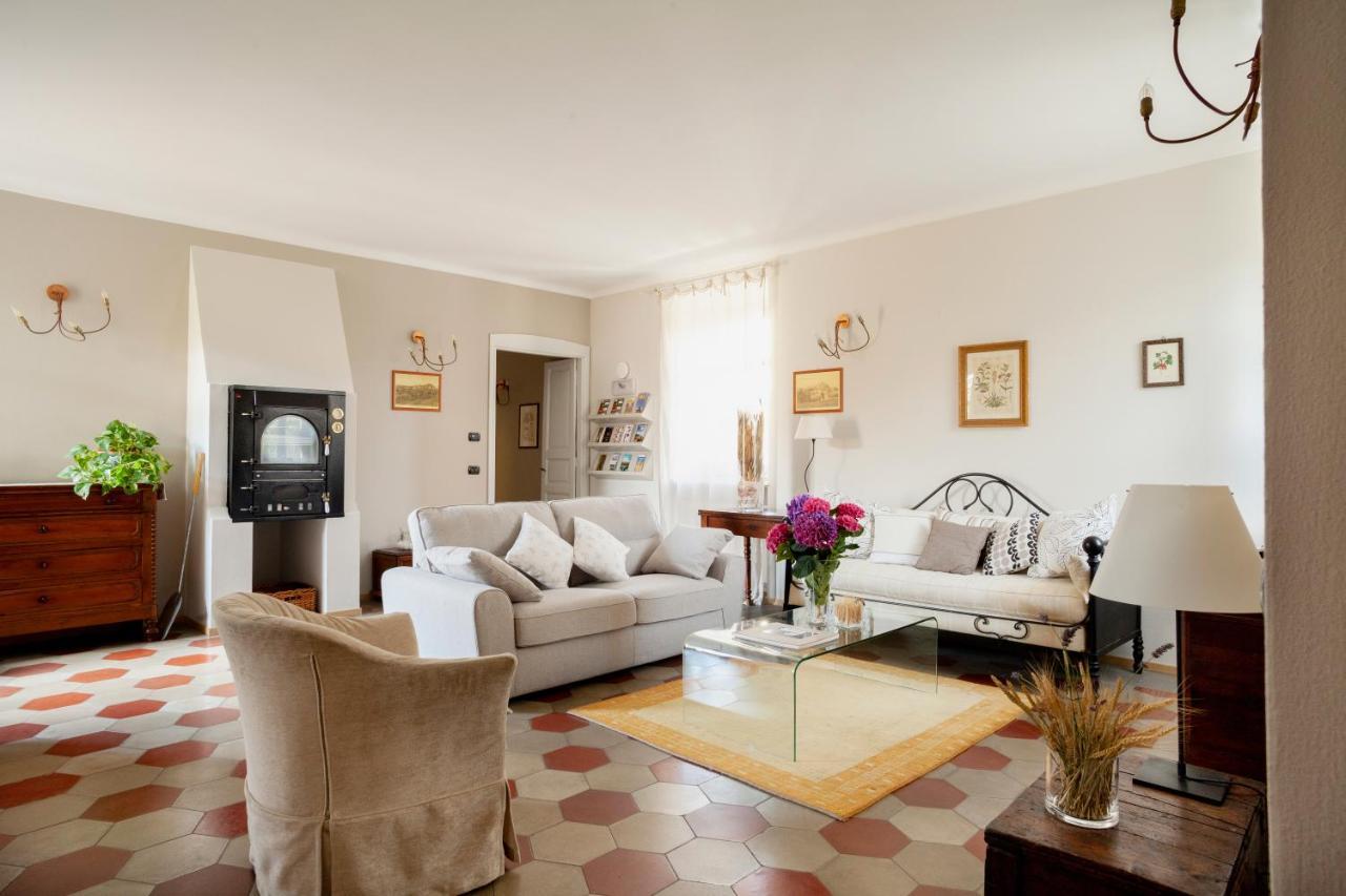 B&B Fior Di Farine La Morra Exterior photo